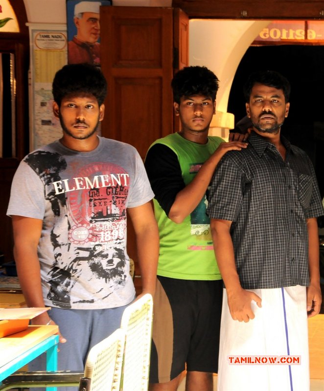 Latest Images Tamil Movie Thirupathi Samy Kudumbam 8949