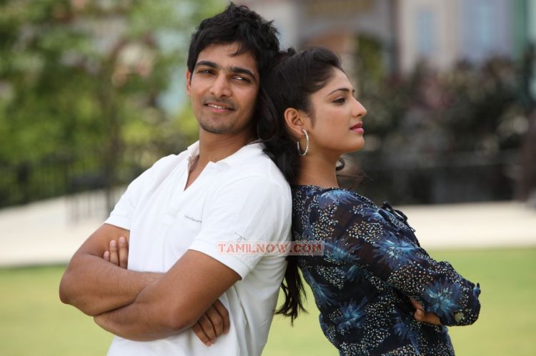 Thulli Ezhunthathu Kadhal New Pic 272
