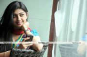 Pranitha In Udhayan3