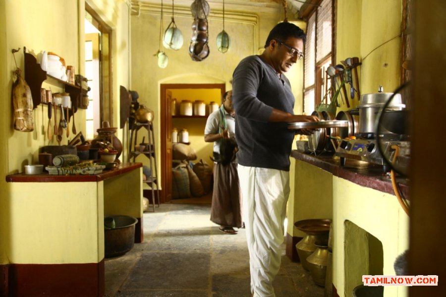 Prakash Raj Un Samayal Arayil Still 713