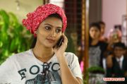 Tamil Movie Un Samayal Arayil 5684