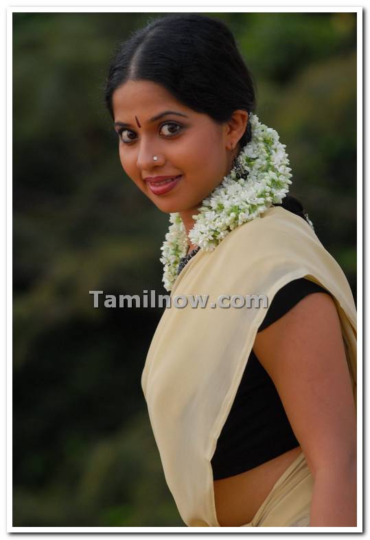 Sruthi Nair Still 7