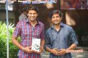 Latest Pic Santhanam And Arya In Vsop 146