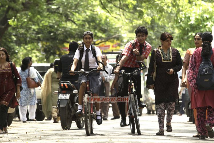 Movie Vazhakku Enn 18 9 9369