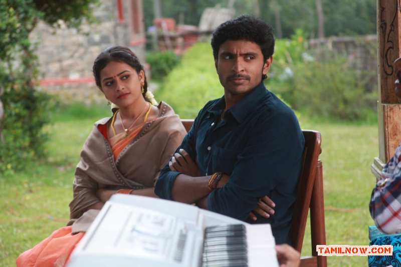 Vikram Prabhu And Sri Divya In Vellakkara Durai 591