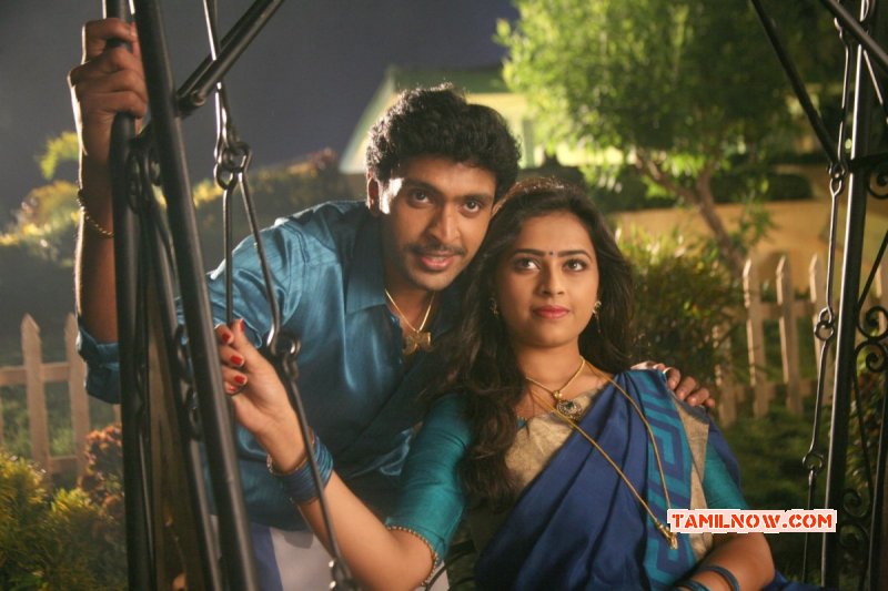 Vikram Prabhu And Sri Divya Pic 610