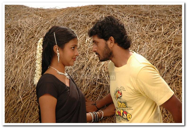 Sathish Amala Paul Still 1