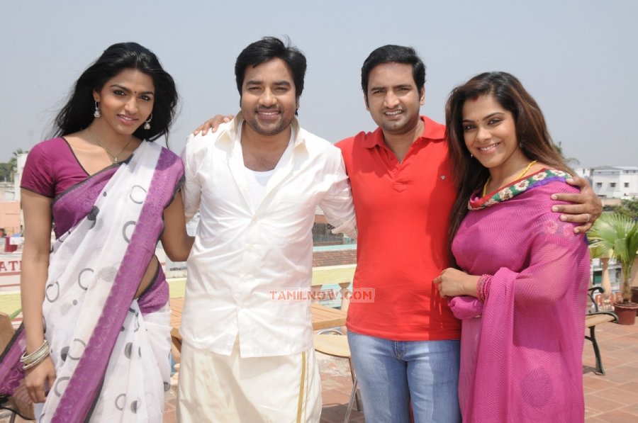 Dhansika Shiva Santhanam Sandhya In Ya Ya 444