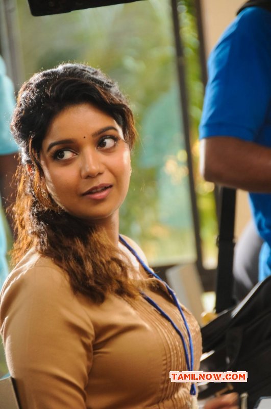 Swathi Reddy Yaakkai New Still 728