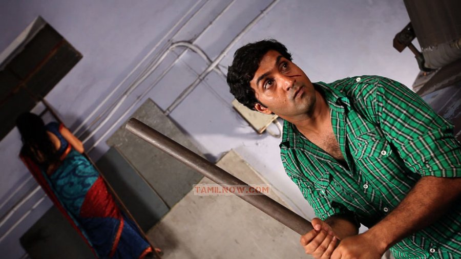 Yarukku Theriyum Photos 9171