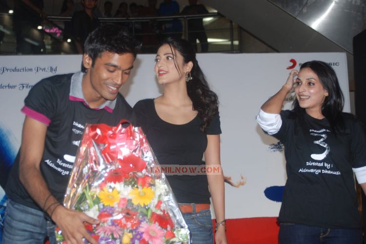 Dhanush Aishwarya Shrutihaasan 118