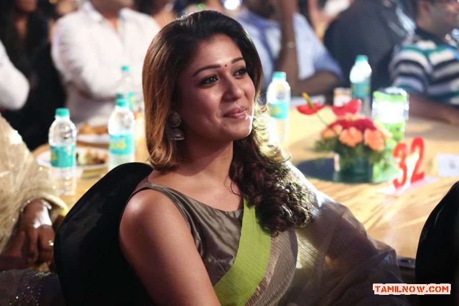 Nayanthara At Vijay Awards 2014 403