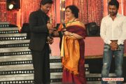 Shahrukh Khan Latha Rajnikant Surya At Vijay Awards 620