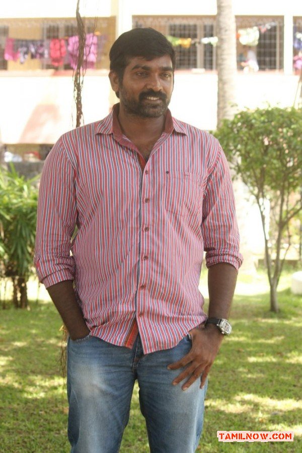 Actor Vijay Sethupathi Press Meet 5413