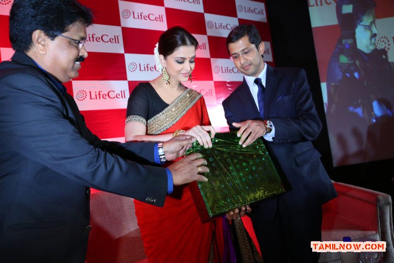 Aishwarya Bachchan At Lifecell Public Stem Cell Banking Launch 3858