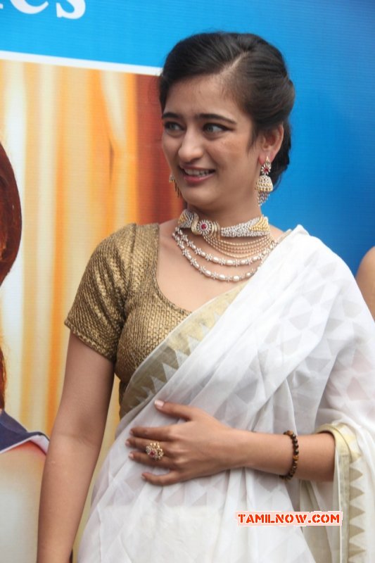 Tamil Event Akshara Haasan Launch Diamonds Showroom Recent Images 3533