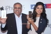 Amala Paul At I Phone 5 Launch 1593