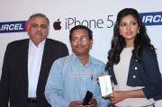 Amala Paul At I Phone 5 Launch 8419