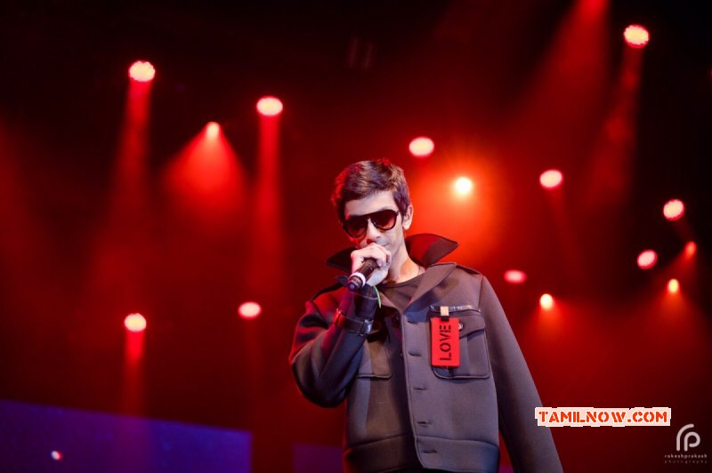 Anirudh Live In Toronto Function Pic 1960