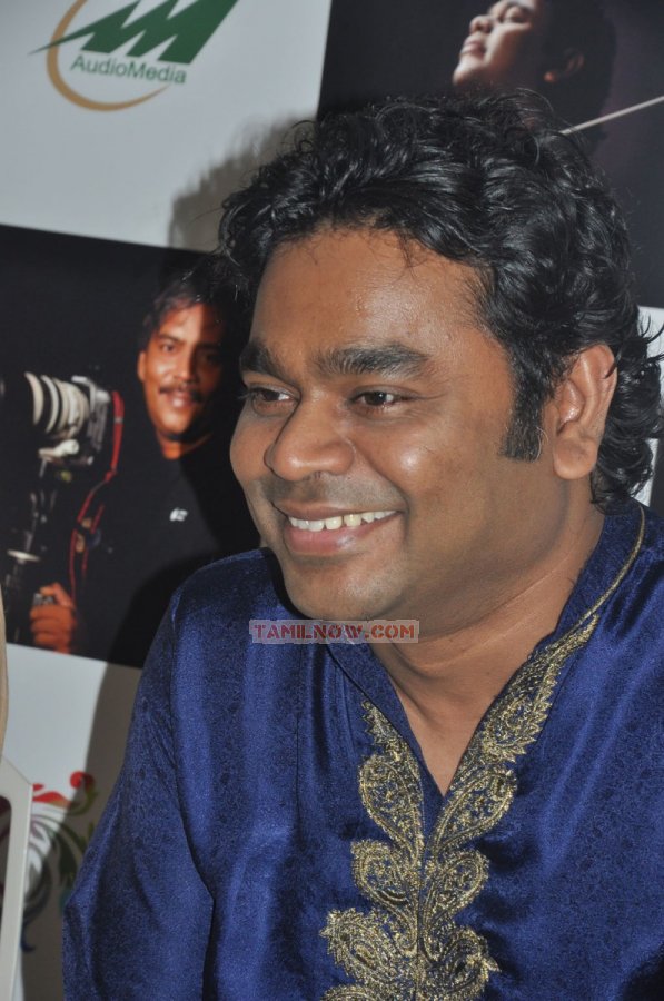 Ar Rahman Launches Coffee Table Book Reflections 4641