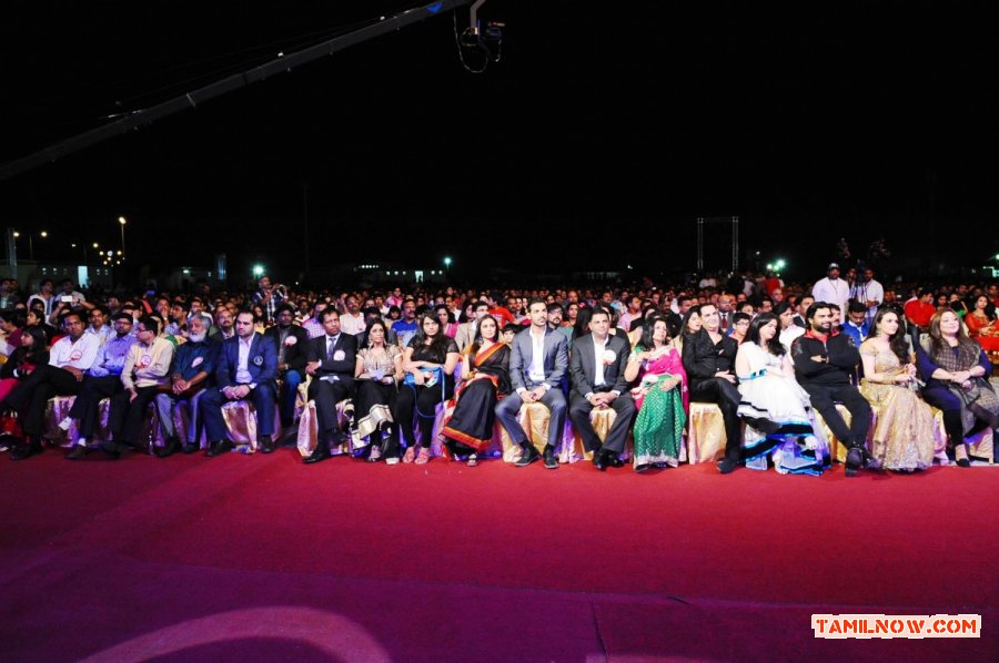 Celebrities At Asia Vision Movie Awards 2013 278