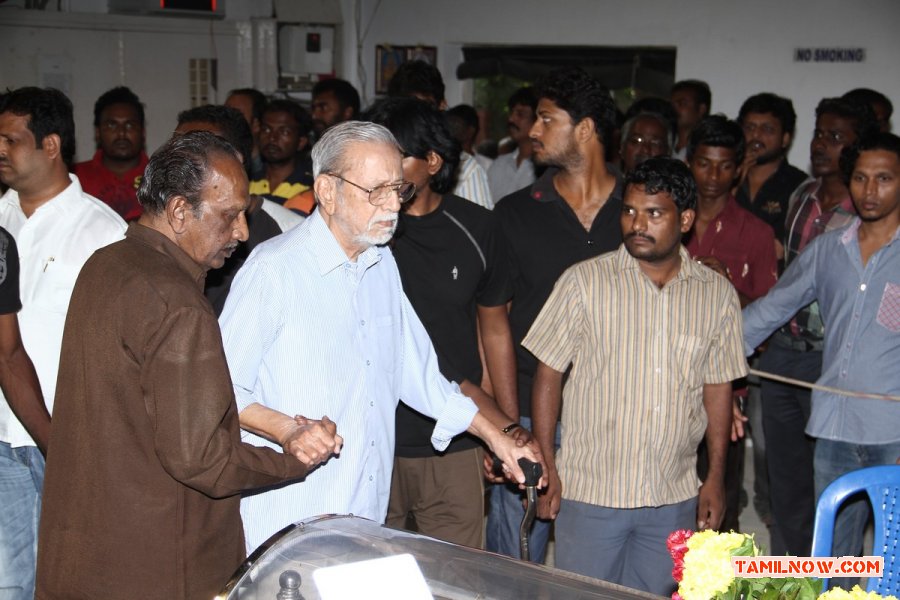 Charuhaasan At Balu Mahendra Death 616