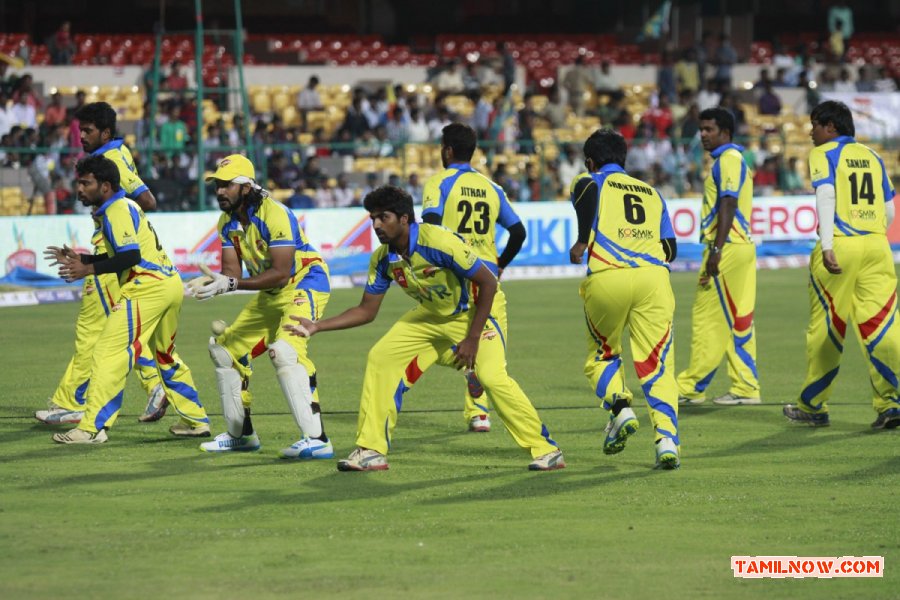 Ccl 4 Chennai Rhinos Vs Karnataka Bulldozers Match 8050