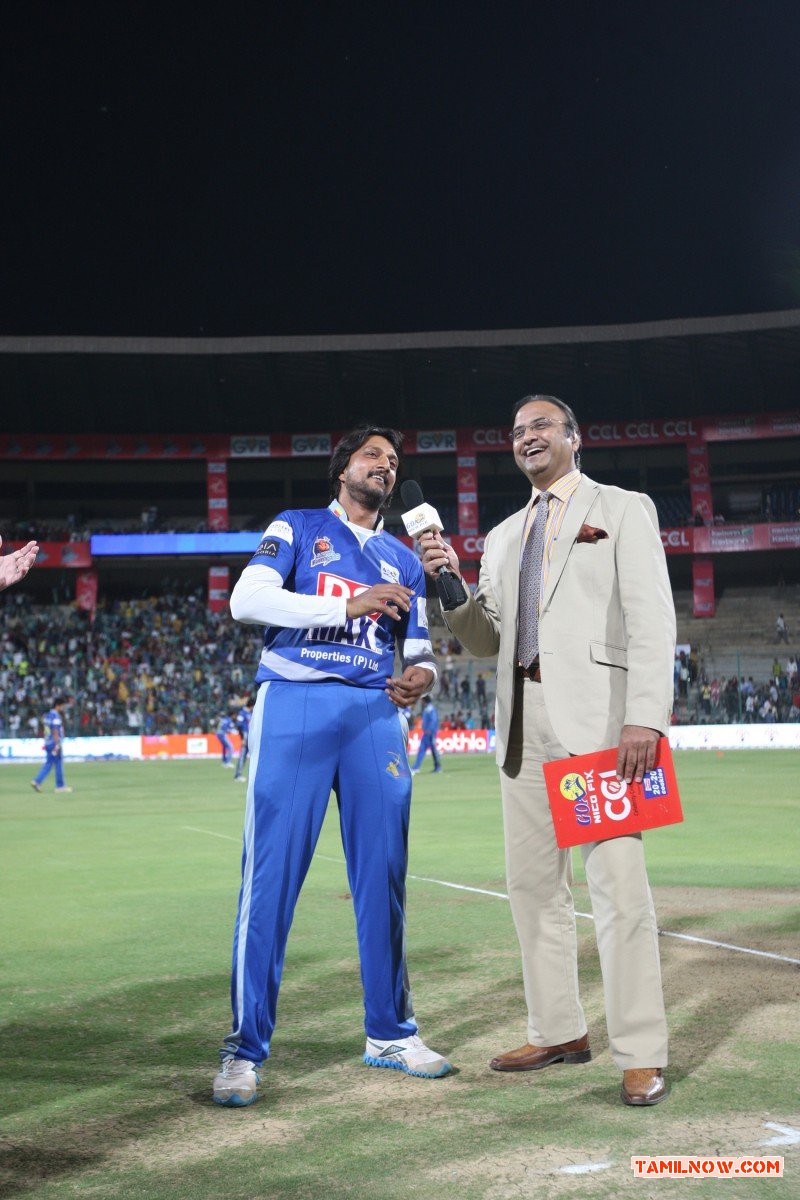 Ccl 4 Chennai Rhinos Vs Karnataka Bulldozers Match Photos 804