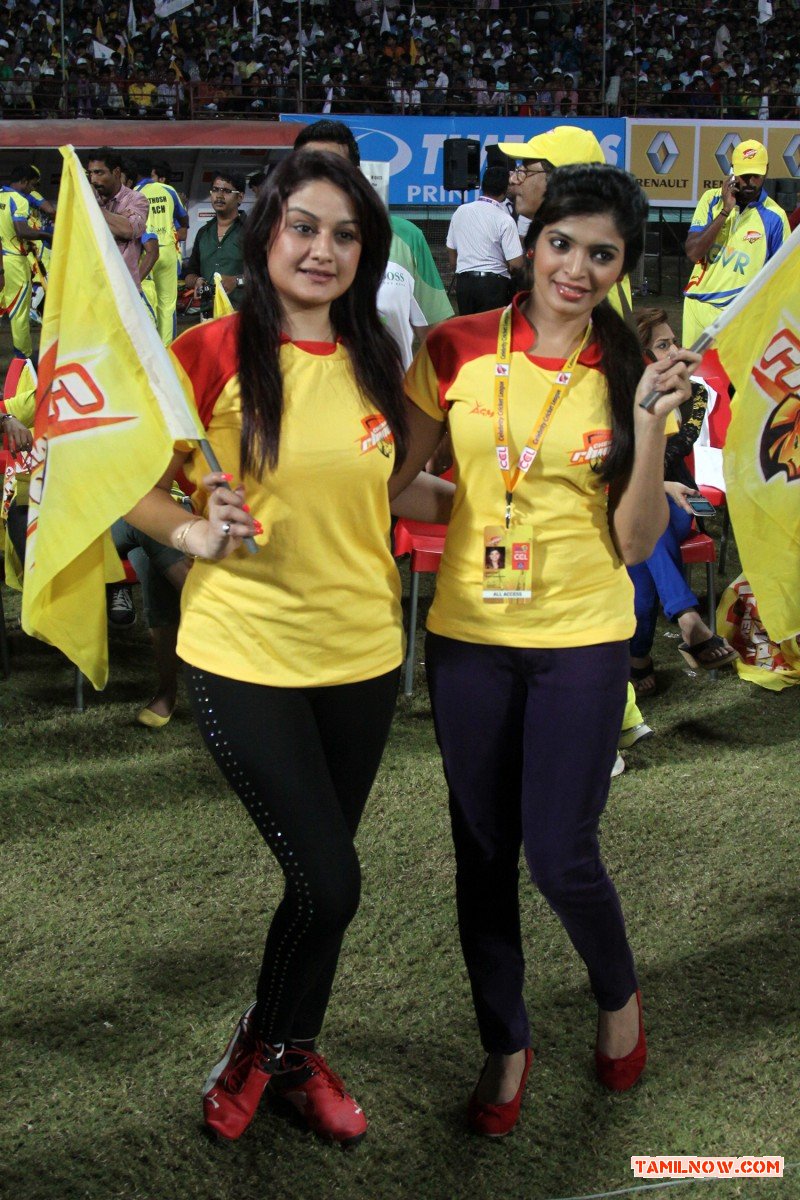 Ccl 4 Kerala Strikers Vs Chennai Rhinos Match Stills 8154