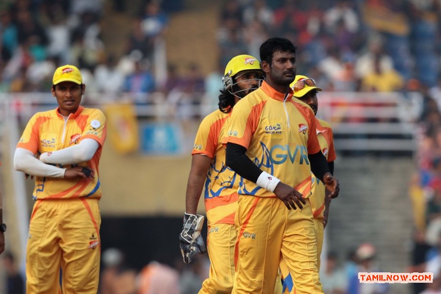 Ccl 4 Mumbai Heroes Vs Chennai Rhinos Match 116