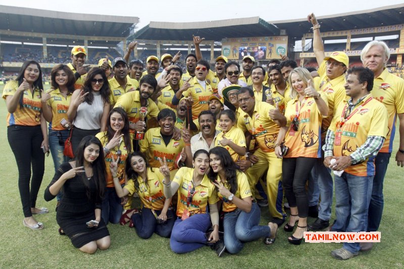 Ccl5 Chennai Rhinos Vs Veer Marathi Match Function New Photos 5105