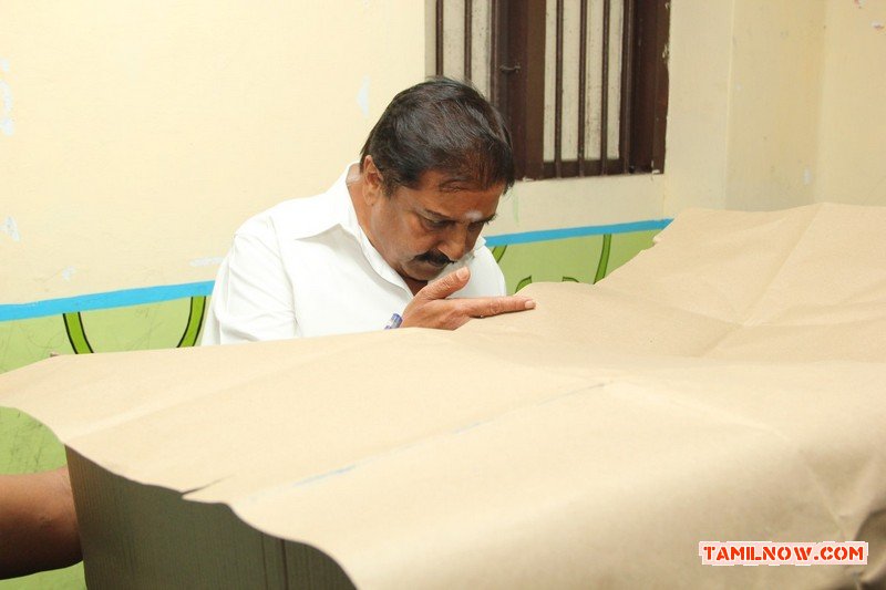 Sivakumar Casting His Vote 776