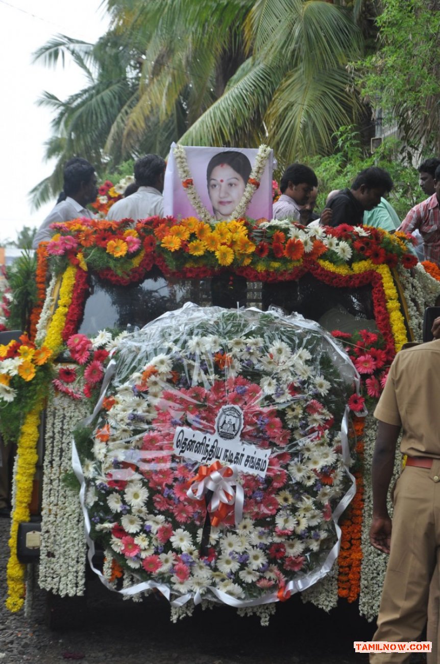 Celebrities Pay Last Respects To Manjula Vijayakumar 812