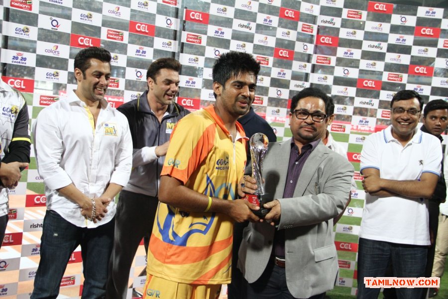 Chennai Rhinos Vs Mumbai Heores Match Photos 5745