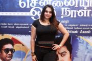 Namitha At Chennaiyil Oru Naal Premiere 11