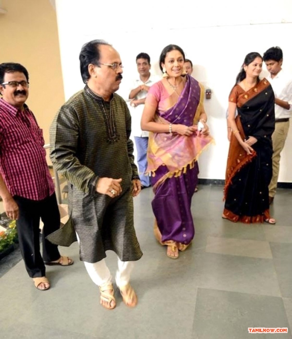 Actress Shobhana With Crazy Mohan 407