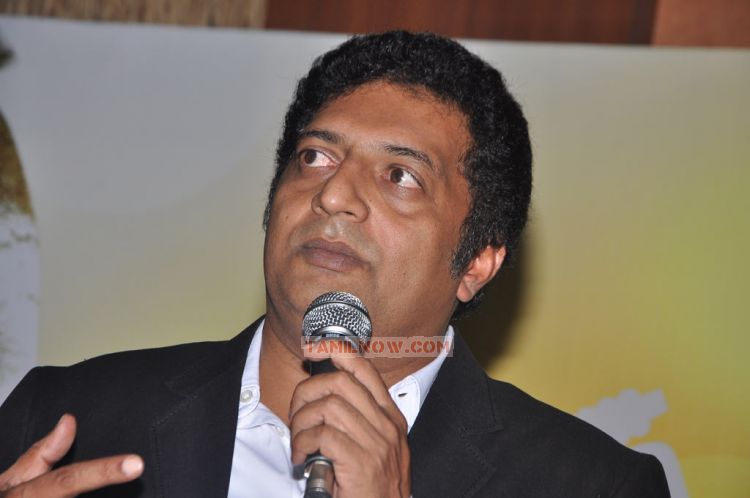 Prakashraj At Dhoni Pressmeet 142