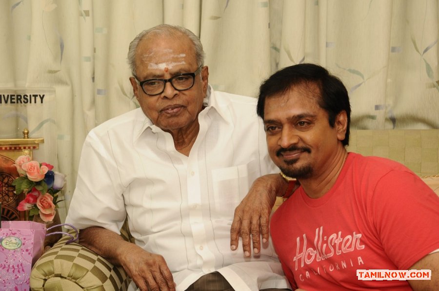 Director K Balachander Birthday Celebration 8959