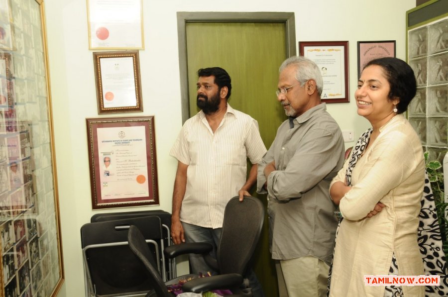 Maniratnam And Suhasini 300