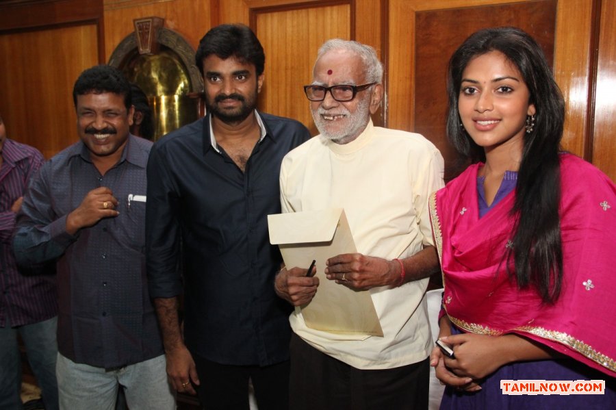 Director Vijay And Actress Amala Paul Press Meet 1672