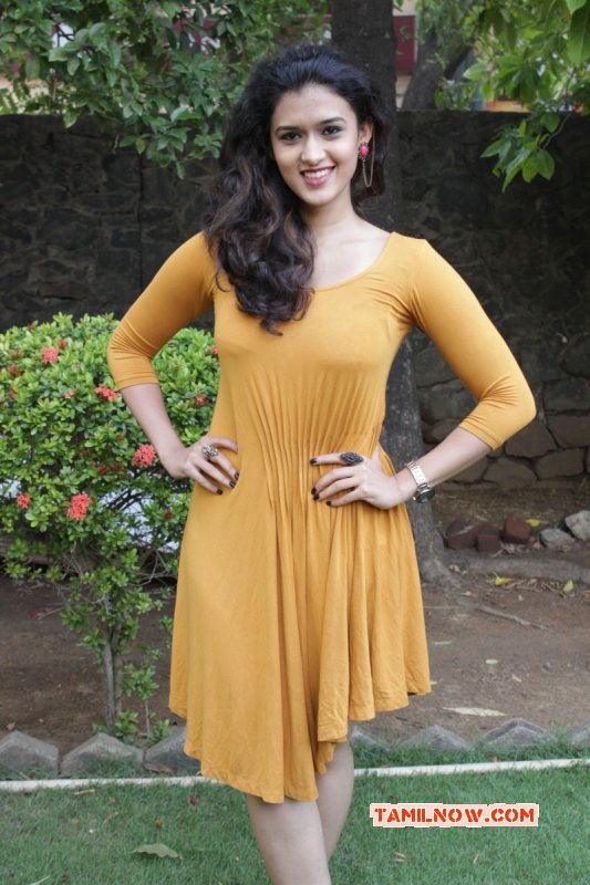 Recent Albums Event Fb Statushae Podu Chat Pannu Press Meet 8649