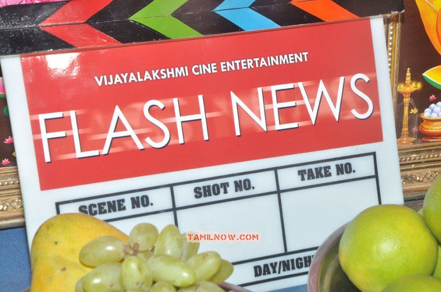Flash News Movie Launch Picture 3