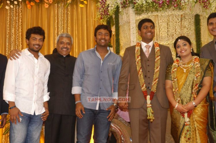 Four Frames Kalyanam Son Satheesh Reception Stills 406