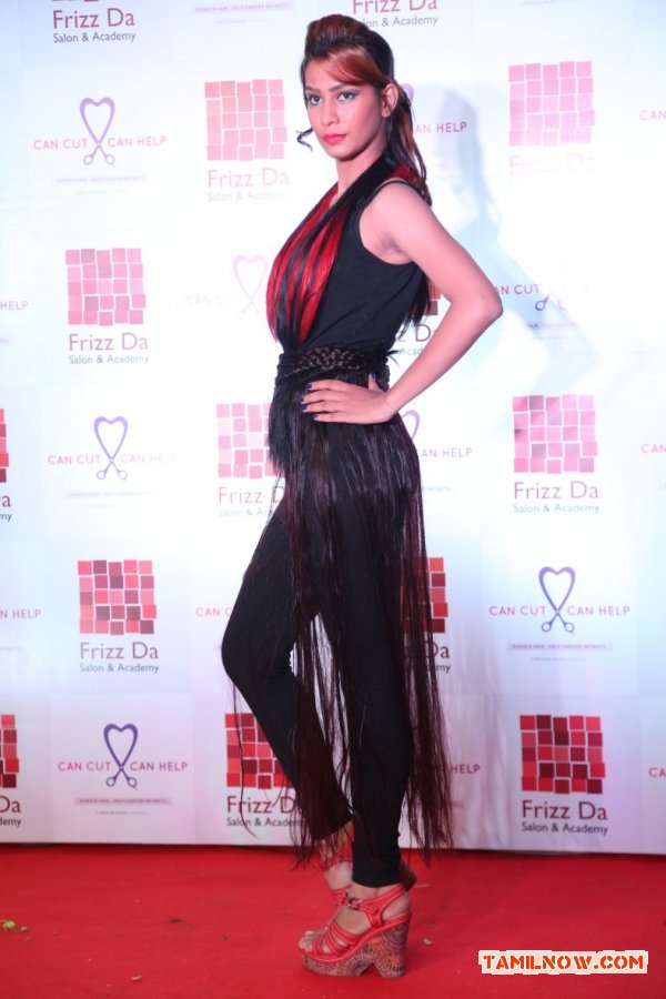 Frizzda Salon Launch Stills 445