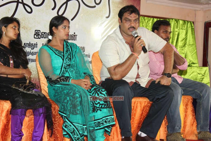 Gnana Kirukkan Team Pressmeet 8772