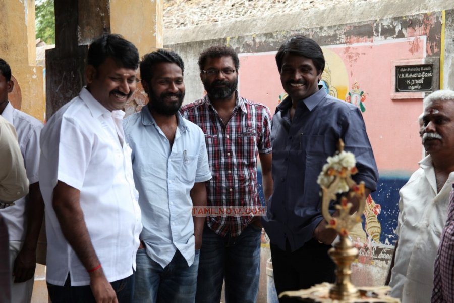 Jigarthanda Movie Pooja Photos 8399