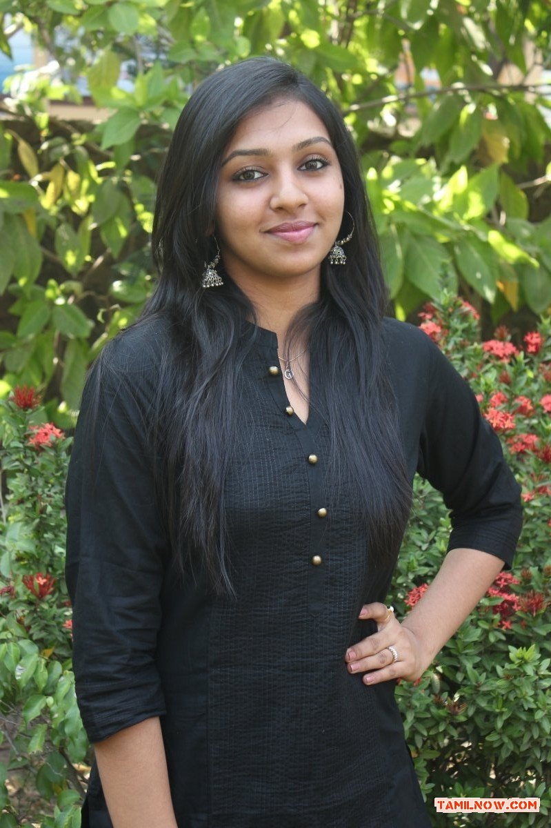 Lakshmi Menon Jigarthanda Pressmeet 455