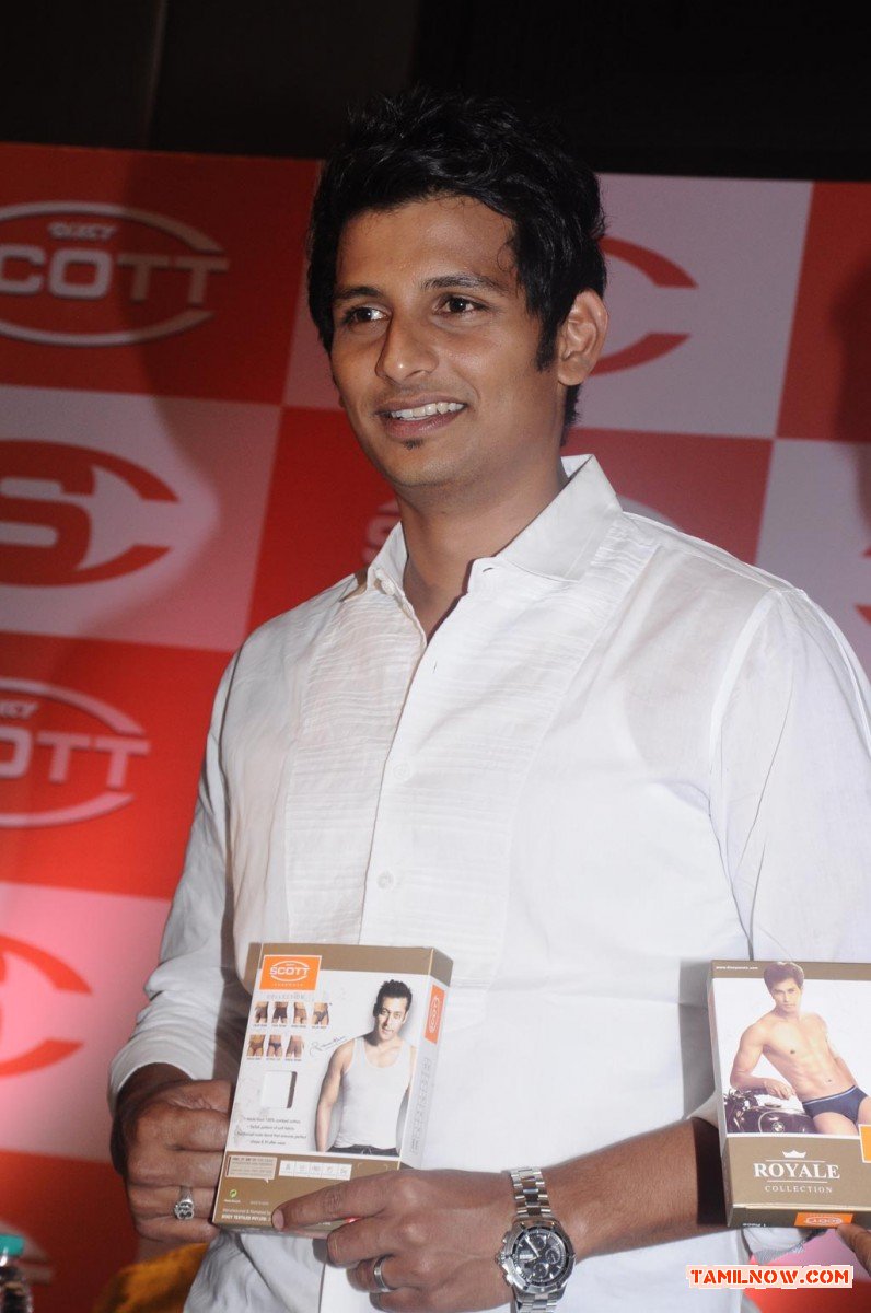 Jiiva At Dixci Scott Launch Photos 7714