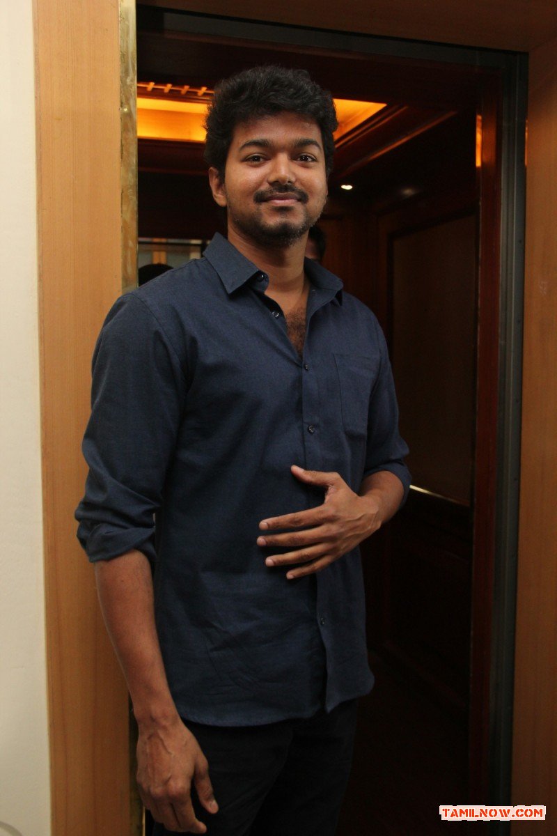 Ilaiyathalapathy Vijay Jilla Successmeet 68