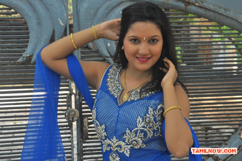 Actress Parimala 471